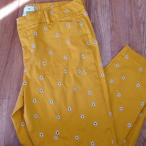 Yellow old navy pixie pants
